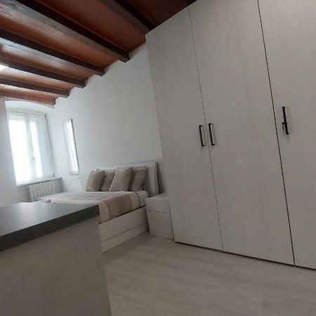 Loftcentre Lägenhet Bergamo Exteriör bild